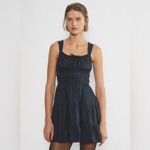 SOLD OUT ONLINE Aritzia’s Sunday Best Martine Poplin Dress | Size large